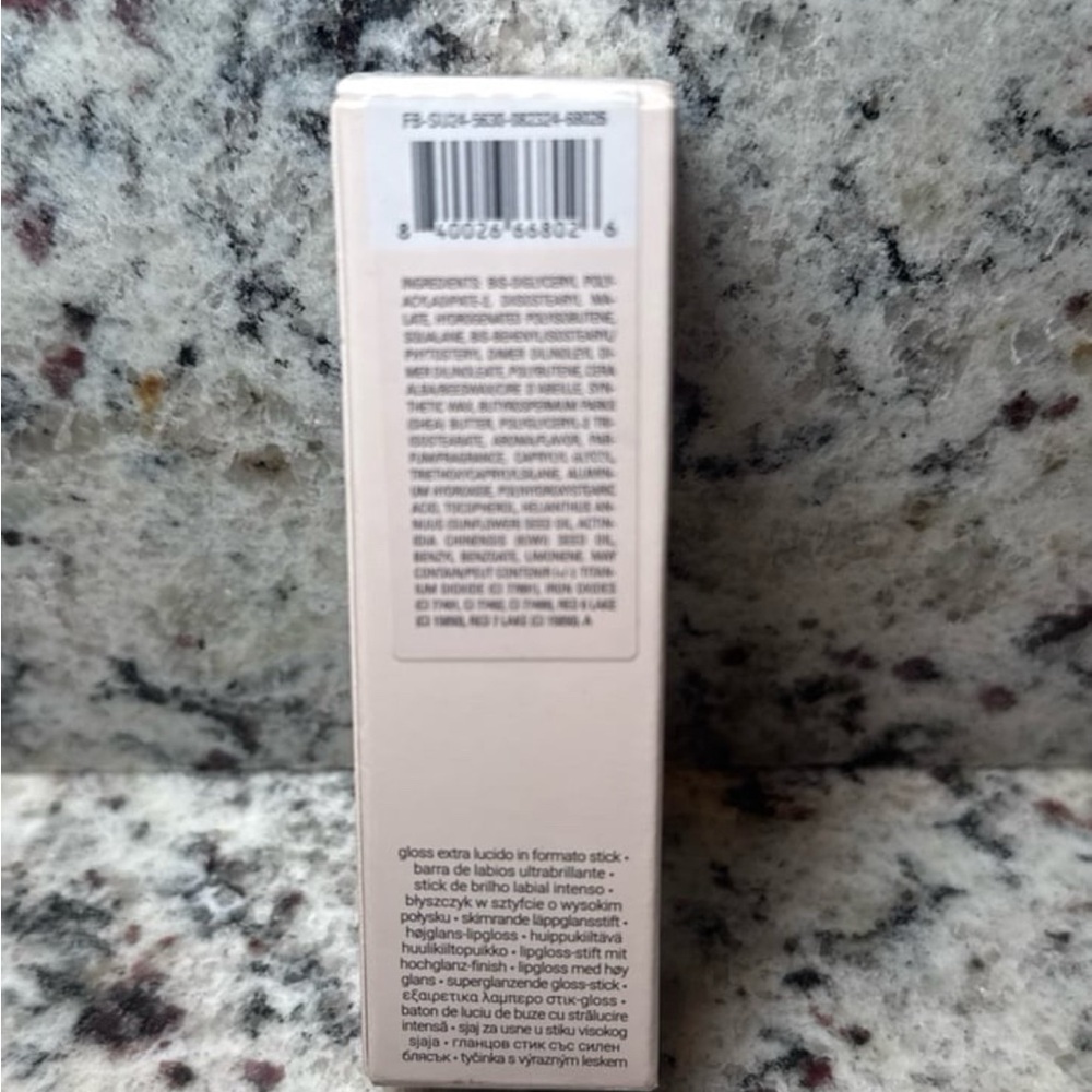 Fenty Blaz’d Donut Gloss Bomb Stix - Picture 3 of 6